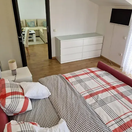 Sonja 公寓 特雷比涅